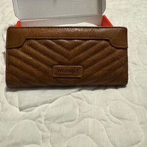Wrangler Wallet- new in box